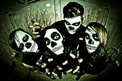 SNOW WHITE’S POISON BITE RELEASES BEHIND-THE-SCENES VID OF UPCOMING MUSIC VIDEO