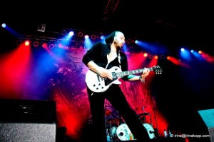 Rob Katrikh - guitar