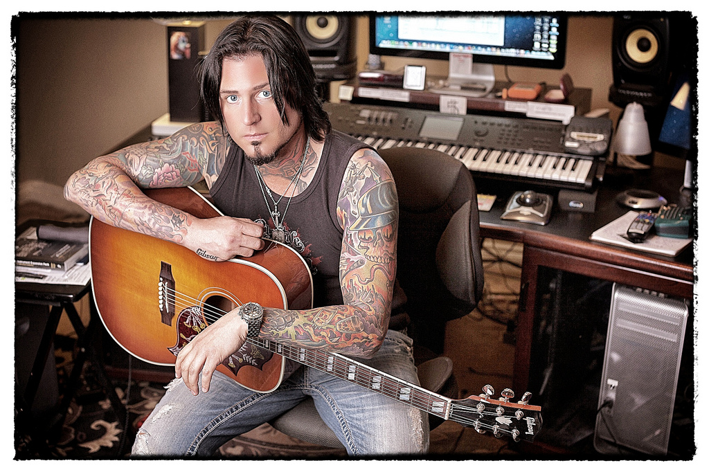 5FDP’S JASON HOOK TO APPEAR ON “THAT METAL SHOW” THIS SATURDAY