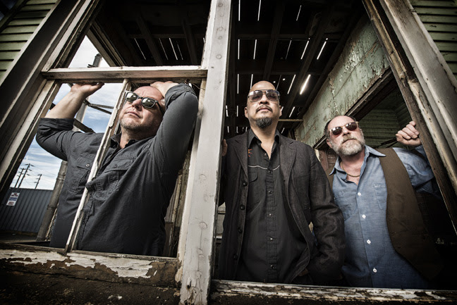 PIXIES ANNOUNCE FIRST NEW ALBUM IN 20 YEARS!