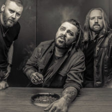 SEETHER PREMIERE NEW TRACK “STOKE THE FIRE” VIA REVOLVER